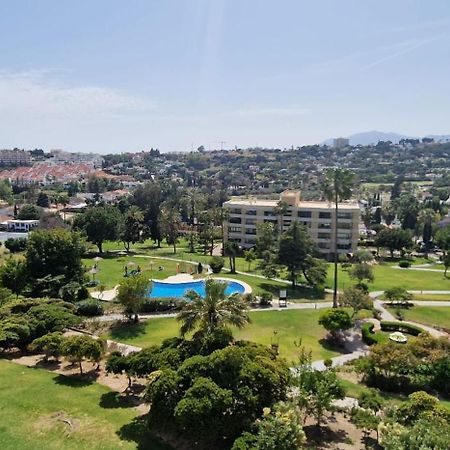 Modern Apartment With Stunning Views Marbella Exterior photo